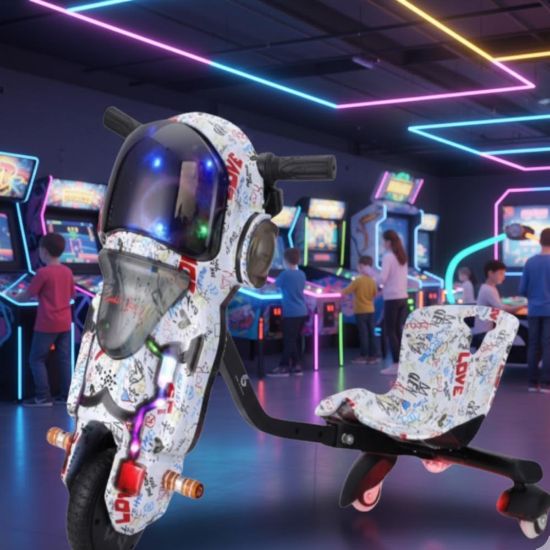 صورة سكوتر درفت 250W بتصميم رجل الآلي - انطلق مع القوة والألوان